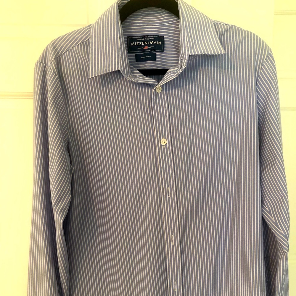Mizzen+Main Blue and White striped button down shirt - Medium, Trim Fit